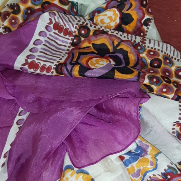 Silk scarf or shawl large - Picture 3 of 3